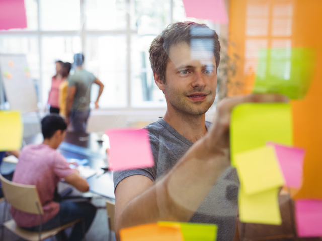 Time for a Brand Refresh? When to Give Your Brand a Makeover